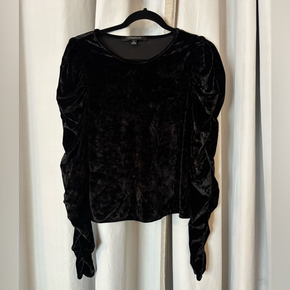 Marc New York Black Velour blouse Size M Puff-Sleeve Long Sleeve Top